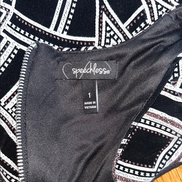 Speechless Black and Cream Patterned Mini Dress - Picture 6 of 6